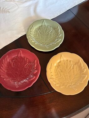 Longaberger Leaf Ceramic Accent Plates in Red, Green, Yellow - Set of 3